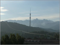 Вид на телебашню (г. Алматы, октябрь 2007 года)