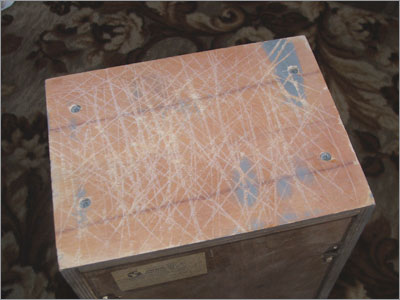 После &laquo;царапанья&raquo; еще и шлифовальной машинкой пришлось выравнивать поверхности