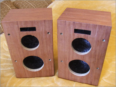 Все. Корпуса готовы. Можно собирать колонки